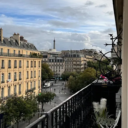 Chic Flat 10 Mins From Arc De Triomphe Париж